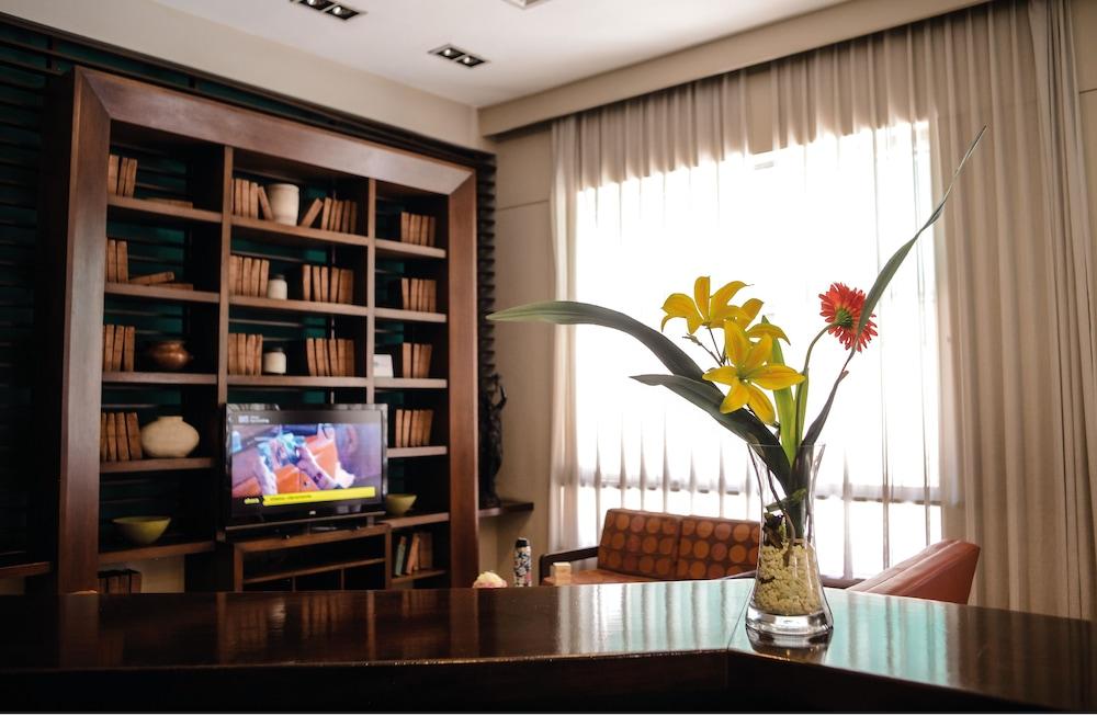 Hotel Premier Сан-Мигель-де-Тукуман Экстерьер фото
